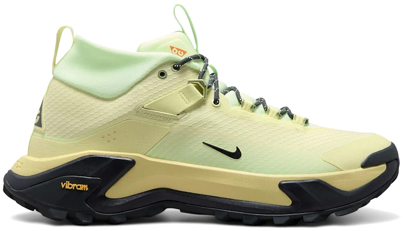 nike-acg-zegama-hike-life-lime-barely-volt-io-7854-701