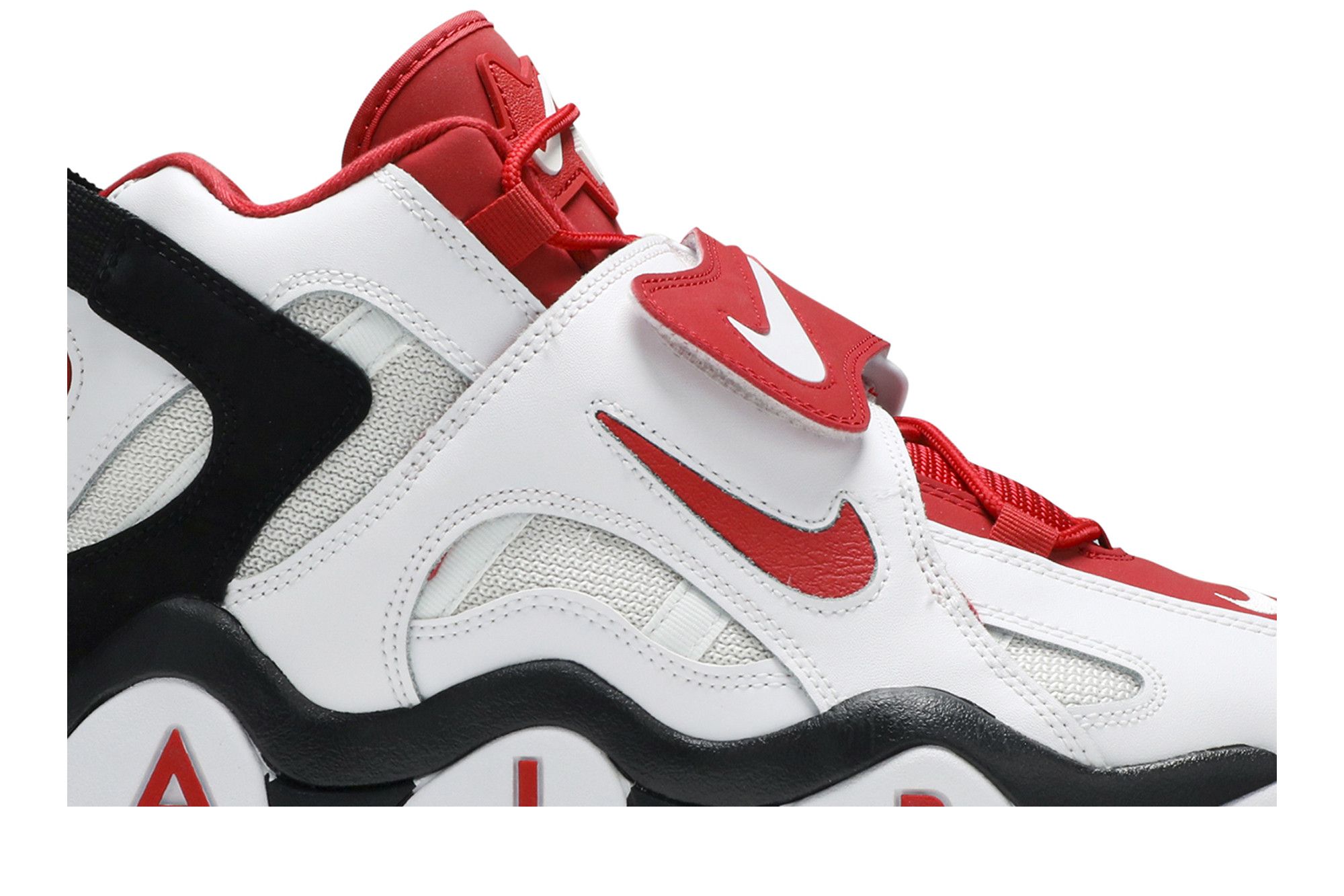 Lookbook 耐克Air Barrage Mid '大学红' AT7847-102