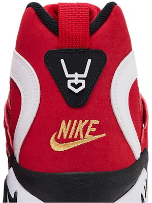 Nike Air Diamond Turf 2 2025 'Rojo Fuego' HQ2631-600 Sizing Nike Air Diamond Turf 2 2025 'Rojo Fuego' HQ2631-600