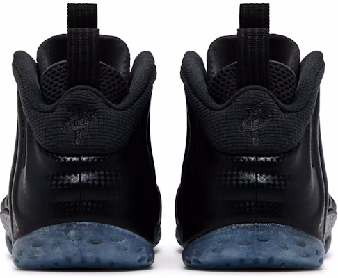 Nike Air Foamposite One '碳纖維' HF2902-002 Sizing Nike Air Foamposite One '碳纖維' HF2902-002