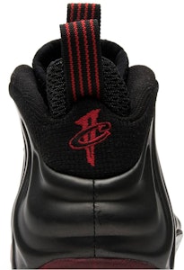 Nike Foamposite One Cough Drop (2010) 低幫 復古籃球鞋 男款 黑紅 Sizing Nike Foamposite One Cough Drop (2010) 低幫 復古籃球鞋 男款 黑紅