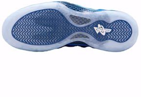 Nike Air Foamposite One 'Biru Antarabangsa' FQ8181-511 Details for Nike Air Foamposite One 'Biru Antarabangsa' FQ8181-511