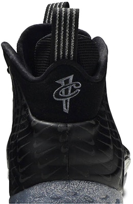 Nike Air Foamposite One 'Swoosh' CV0369-001 Sizing Nike Air Foamposite One 'Swoosh' CV0369-001