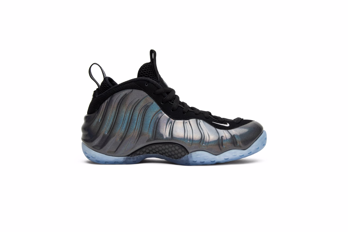 Nike Air Foamposite One Hologram 314996-900