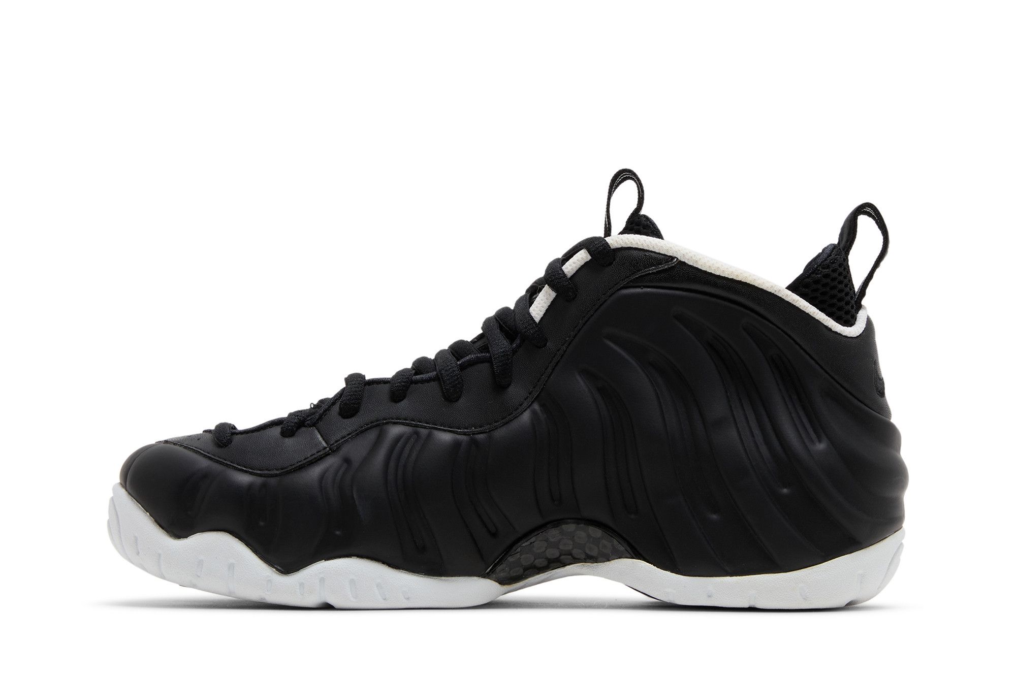 Lookbook 耐吉 Foamposite Pro 末日博士 (2006) 低筒 復古籃球鞋 男款 黑白