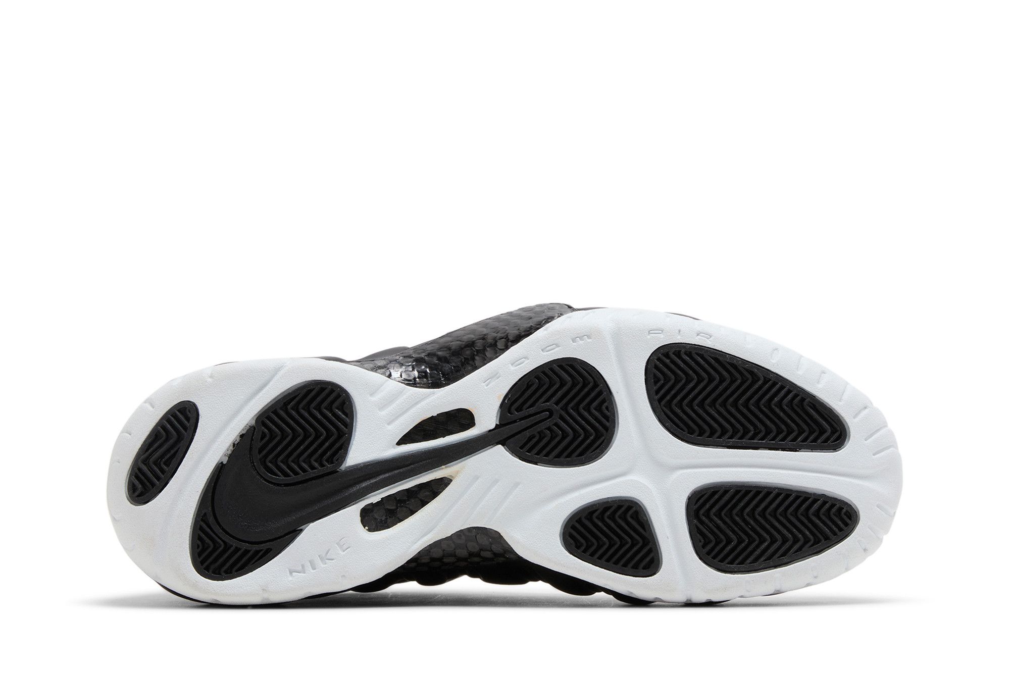 Shop 耐吉 Foamposite Pro 末日博士 (2006) 低筒 復古籃球鞋 男款 黑白