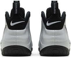 Nike Air Foamposite Pro 'NY vs. NY' Sneakers Pria оригинал HF0794-001 Details for Nike Air Foamposite Pro 'NY vs. NY' Sneakers Pria оригинал HF0794-001