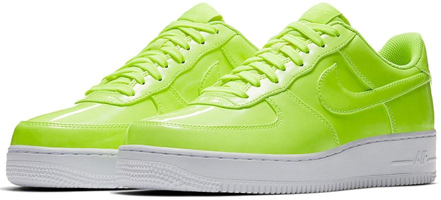 ナイキ エアフォース1 '07 LV8 UV "ボルト" AJ9505-700 Lookbook ナイキ エアフォース1 '07 LV8 UV "ボルト" AJ9505-700