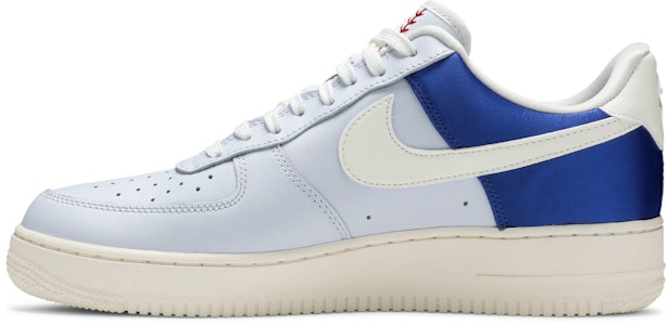 나이키 에어포스 1 07 QS '토론토 시티 프라이드' AH8462-401 Lookbook 나이키 에어포스 1 07 QS '토론토 시티 프라이드' AH8462-401