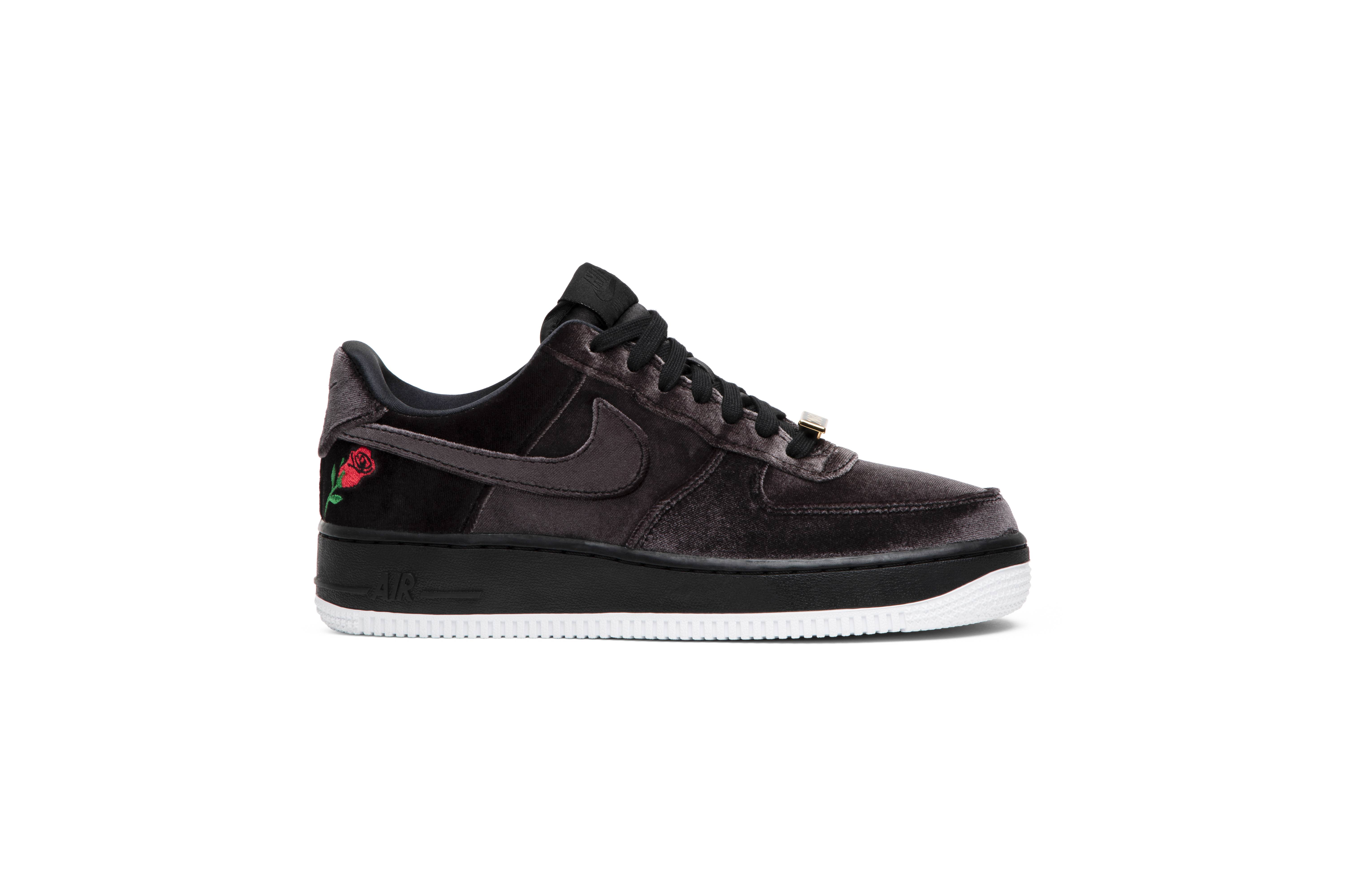 Buy Nike Air Force 1 07 QS Velvet Rose AH8462 003 Novelship