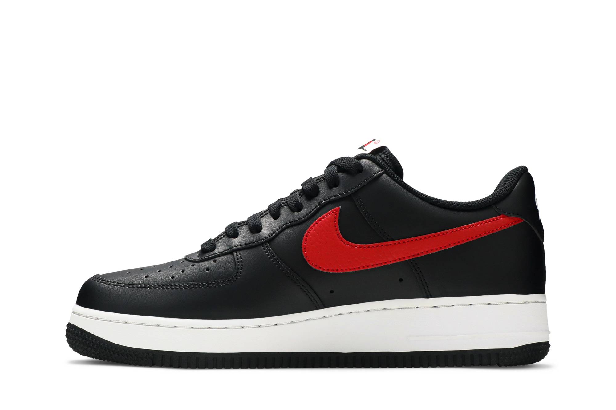 Lookbook 耐克空军一号 '07 不对称勾勾' CT2816-001