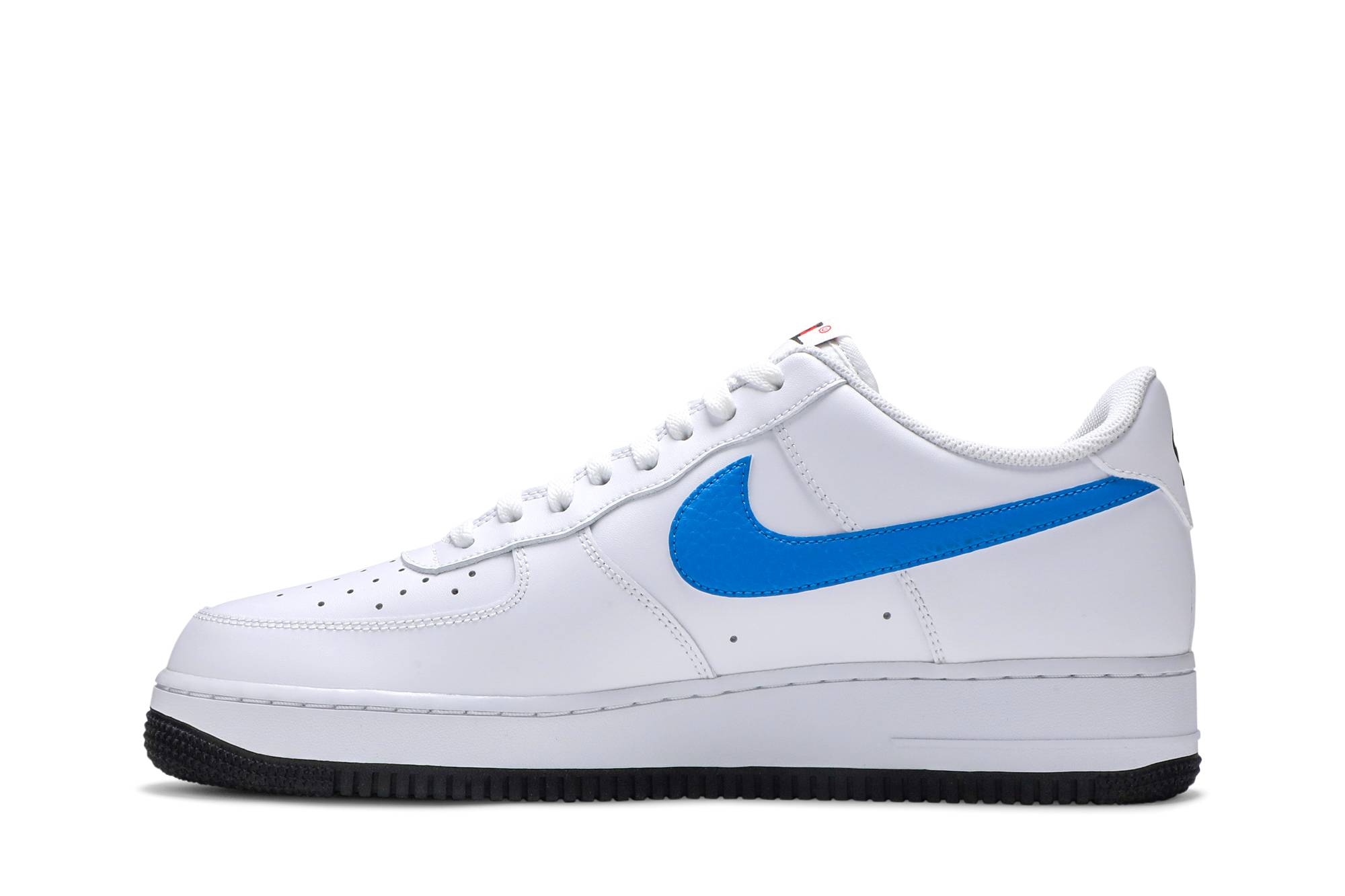Lookbook Nike Air Force 1 '07 'Mismatched Swooshes - Putih' CT2816-100