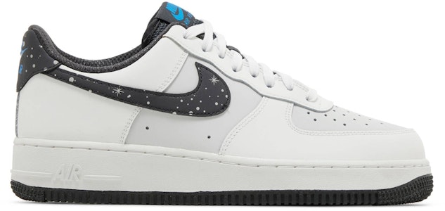Nike Air Force 1 '07 'Starry Swoosh' Sepatu Bintang Terang FV6656-100 Buy Nike Air Force 1 '07 'Starry Swoosh' Sepatu Bintang Terang FV6656-100