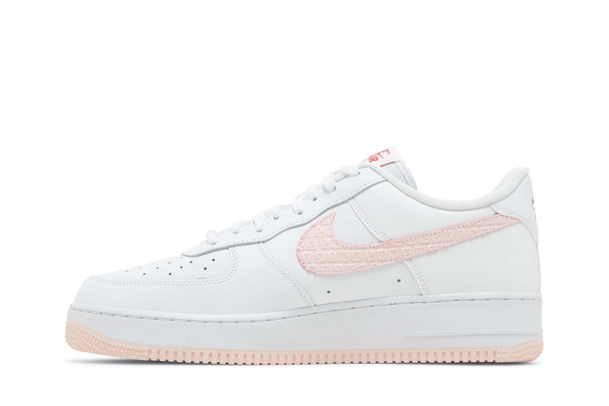 Lookbook Nike Air Force 1 '07 'Hari Kekasih 2022' DR0144-100