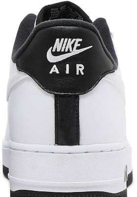 나이키 에어포스 1 '07 화이트 블랙 CD0884-100 Sizing 나이키 에어포스 1 '07 화이트 블랙 CD0884-100