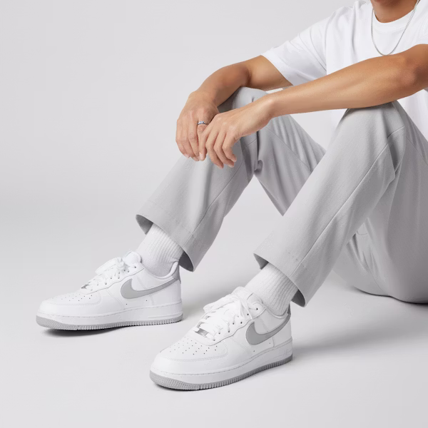 Nike Air Force 1 '07 'Putih Kelabu Asap Terang' FJ4146-100 Order Nike Air Force 1 '07 'Putih Kelabu Asap Terang' FJ4146-100