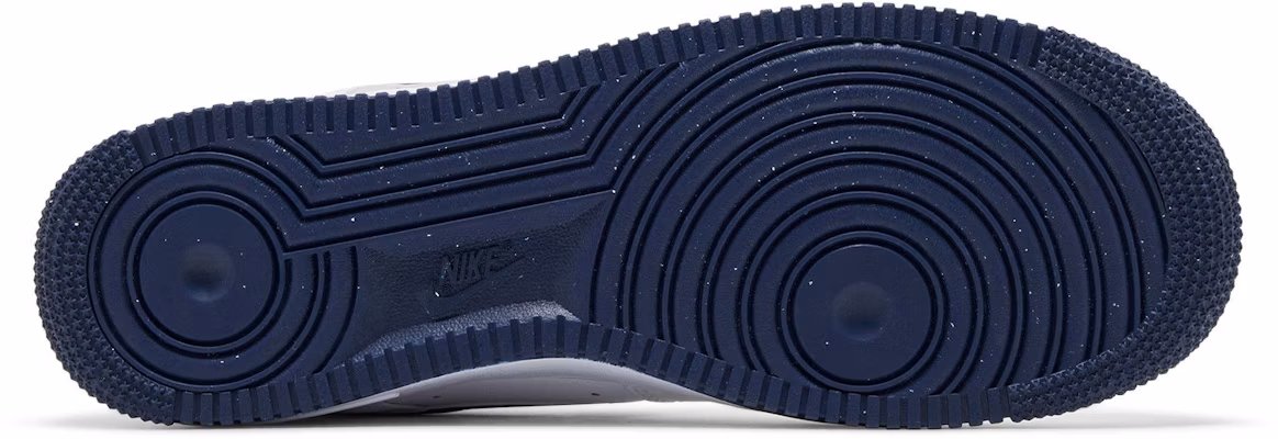 Nike Air Force 1 '07 舒適運動 防滑輕便 低幫 板鞋 男款 白藍色 Shop Nike Air Force 1 '07 舒適運動 防滑輕便 低幫 板鞋 男款 白藍色