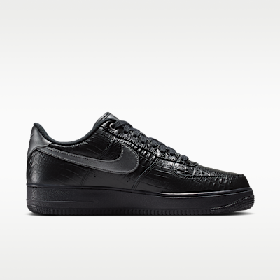 Lookbook Nike Air Force 1 ''07 Zwart/Metallic Donkergrijs IV6306-010