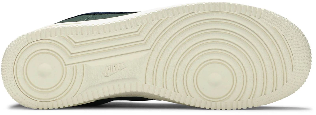 Nike Air Force 1 ’07 Craft 'Galactic Jade' CV1755-300 Shop Nike Air Force 1 ’07 Craft 'Galactic Jade' CV1755-300