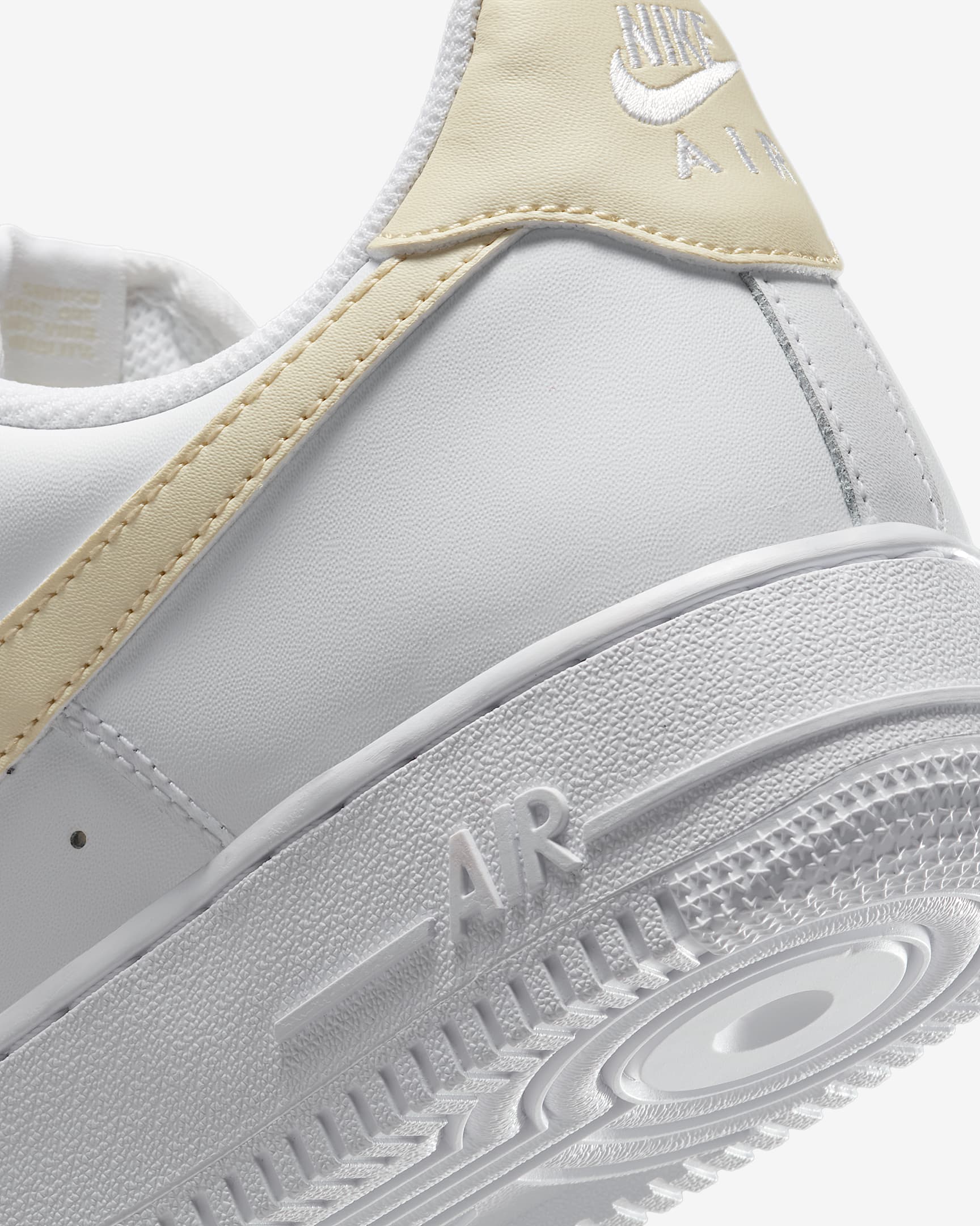 Nike Air Force 1 '07 圖 8