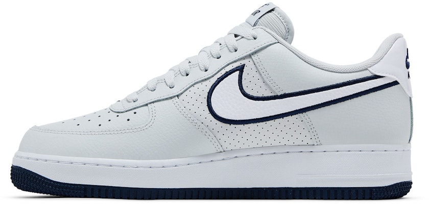 耐克空军一号07低帮光尘午夜海军蓝 FJ4211-002 Lookbook 耐克空军一号07低帮光尘午夜海军蓝 FJ4211-002