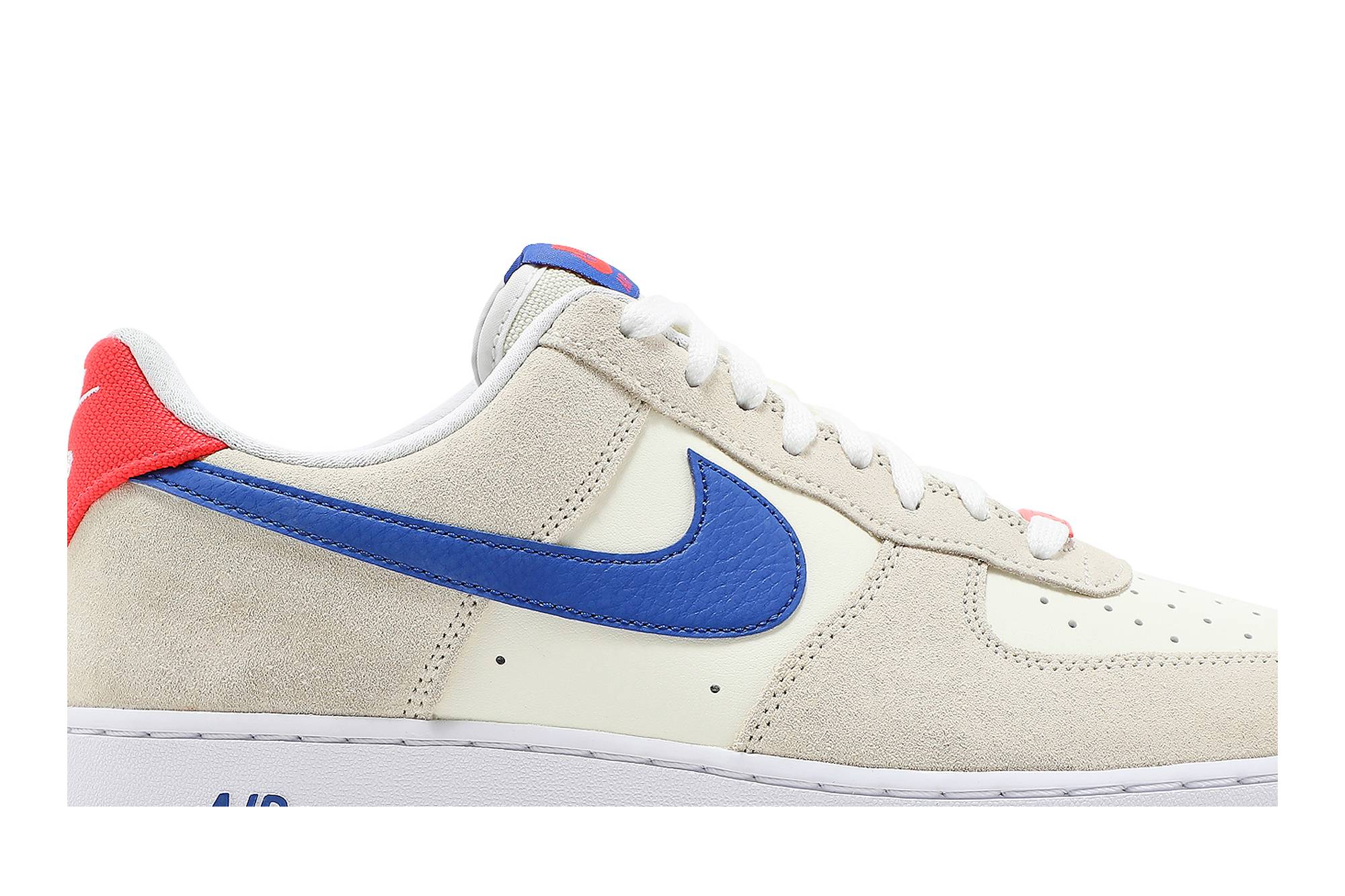 Nike Air Force 1 '07 LV8 'Coconut Milk Hyper Royal' 圖 2