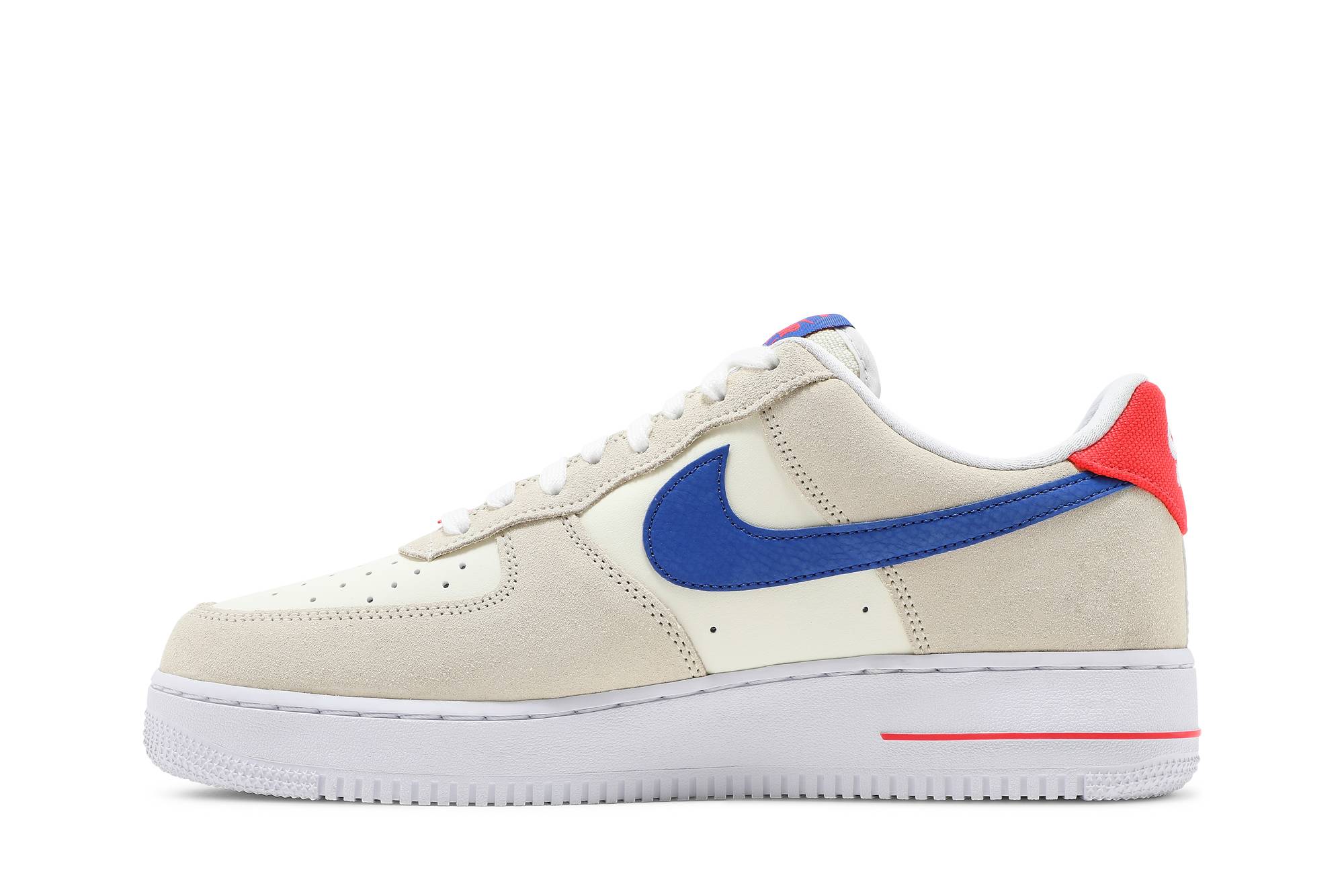 Nike Air Force 1 '07 LV8 'Coconut Milk Hyper Royal' 圖 3