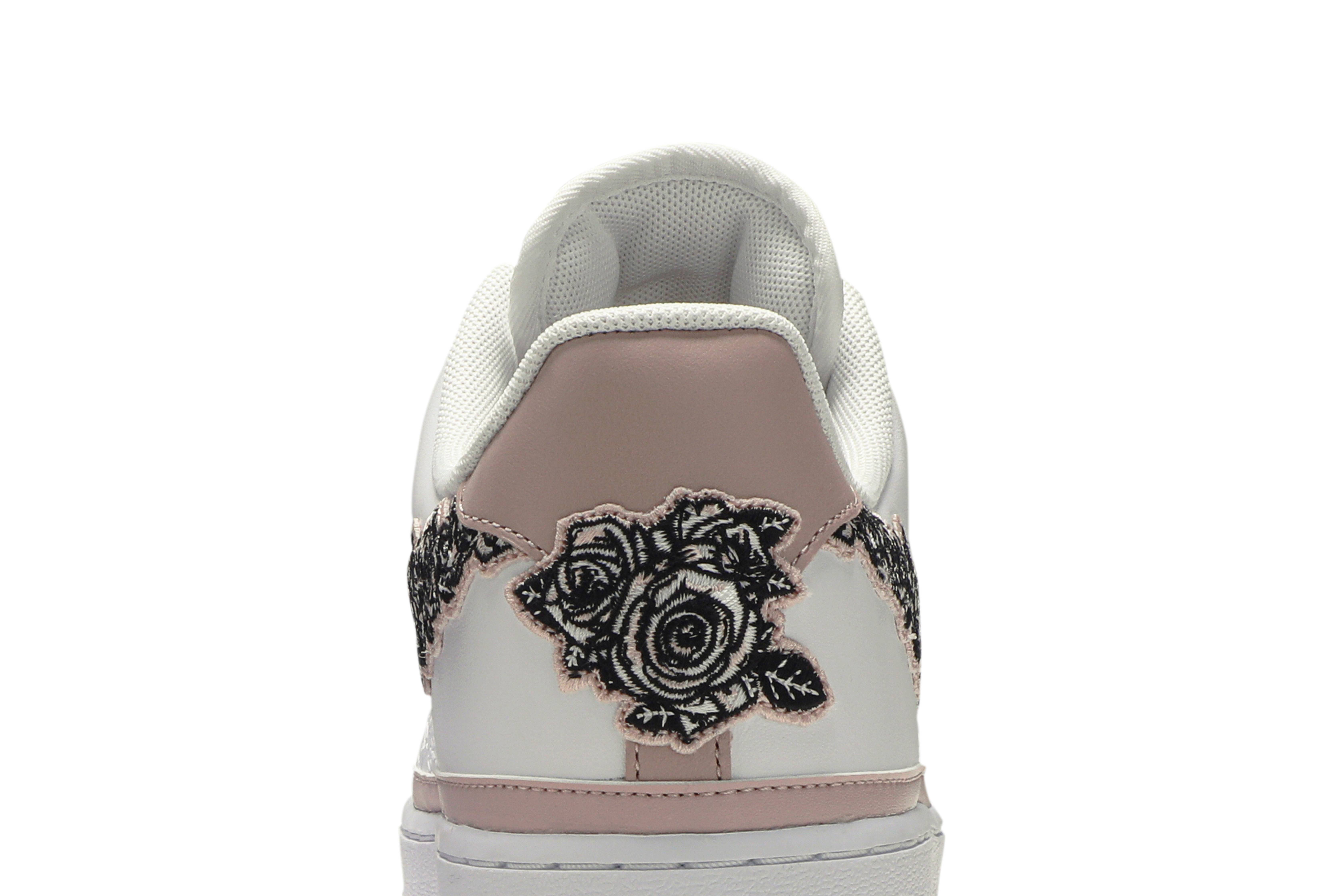 Sizing Nike Air Force 1 '07 LV8 'Doernbecher' 2019 Pria/Wanita Sepatu Sneaker CV2591-100