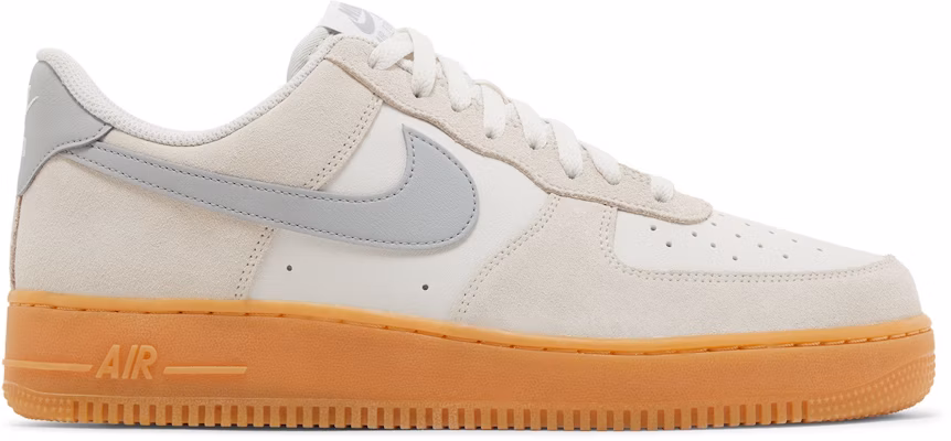 耐克空军一号 '07 LV8 '糖胶包 - 幽灵浅烟' FQ8714-002 Buy 耐克空军一号 '07 LV8 '糖胶包 - 幽灵浅烟' FQ8714-002