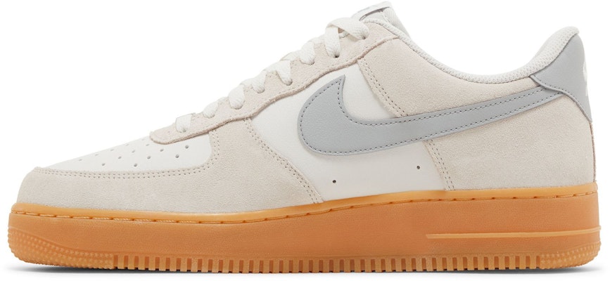 耐克空军一号 '07 LV8 '糖胶包 - 幽灵浅烟' FQ8714-002 Lookbook 耐克空军一号 '07 LV8 '糖胶包 - 幽灵浅烟' FQ8714-002