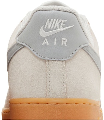 Nike Air Force 1 '07 LV8 'Gum Pack - Phantom Light Smoke' blanco y gris claro FQ8714-002 Sizing Nike Air Force 1 '07 LV8 'Gum Pack - Phantom Light Smoke' blanco y gris claro FQ8714-002
