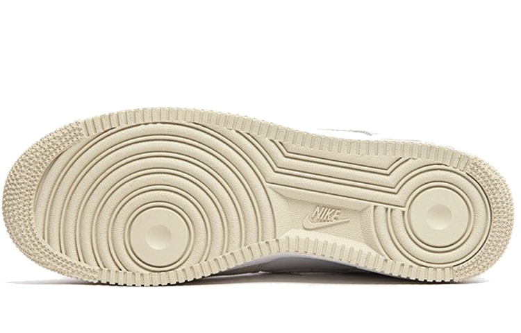 Nike Air Force 1 '07 LV8 'Light Bone' 圖 4