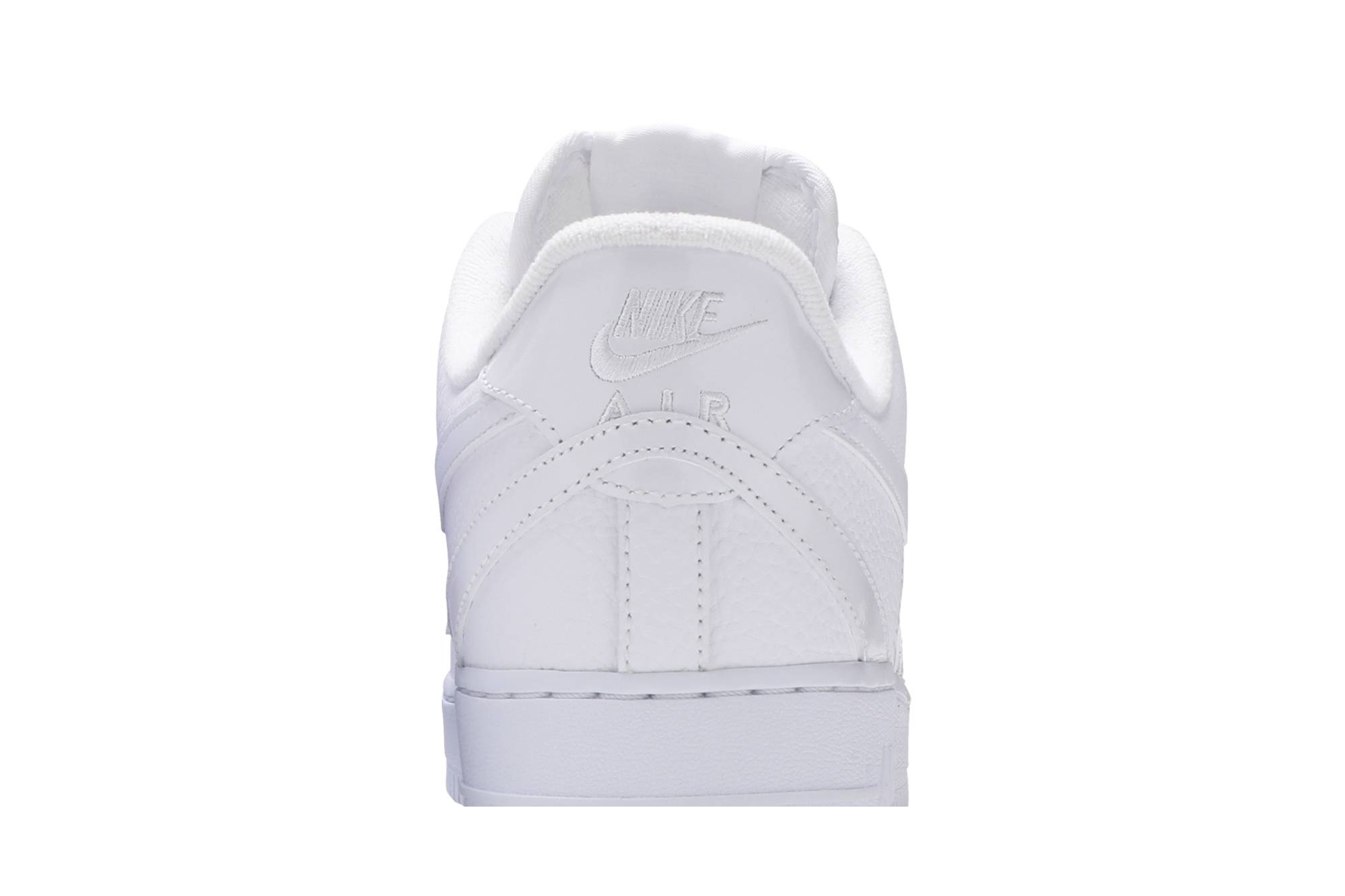 Sizing Nike Air Force 1 '07 LV8 'Swoosh Desplazado - Blanco Triple' CK7214-100