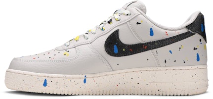 ナイキ エアフォース1 '07 LV8 "ペイントスプラッター" (ライトボーン) CZ0339-001 Lookbook ナイキ エアフォース1 '07 LV8 "ペイントスプラッター" (ライトボーン) CZ0339-001