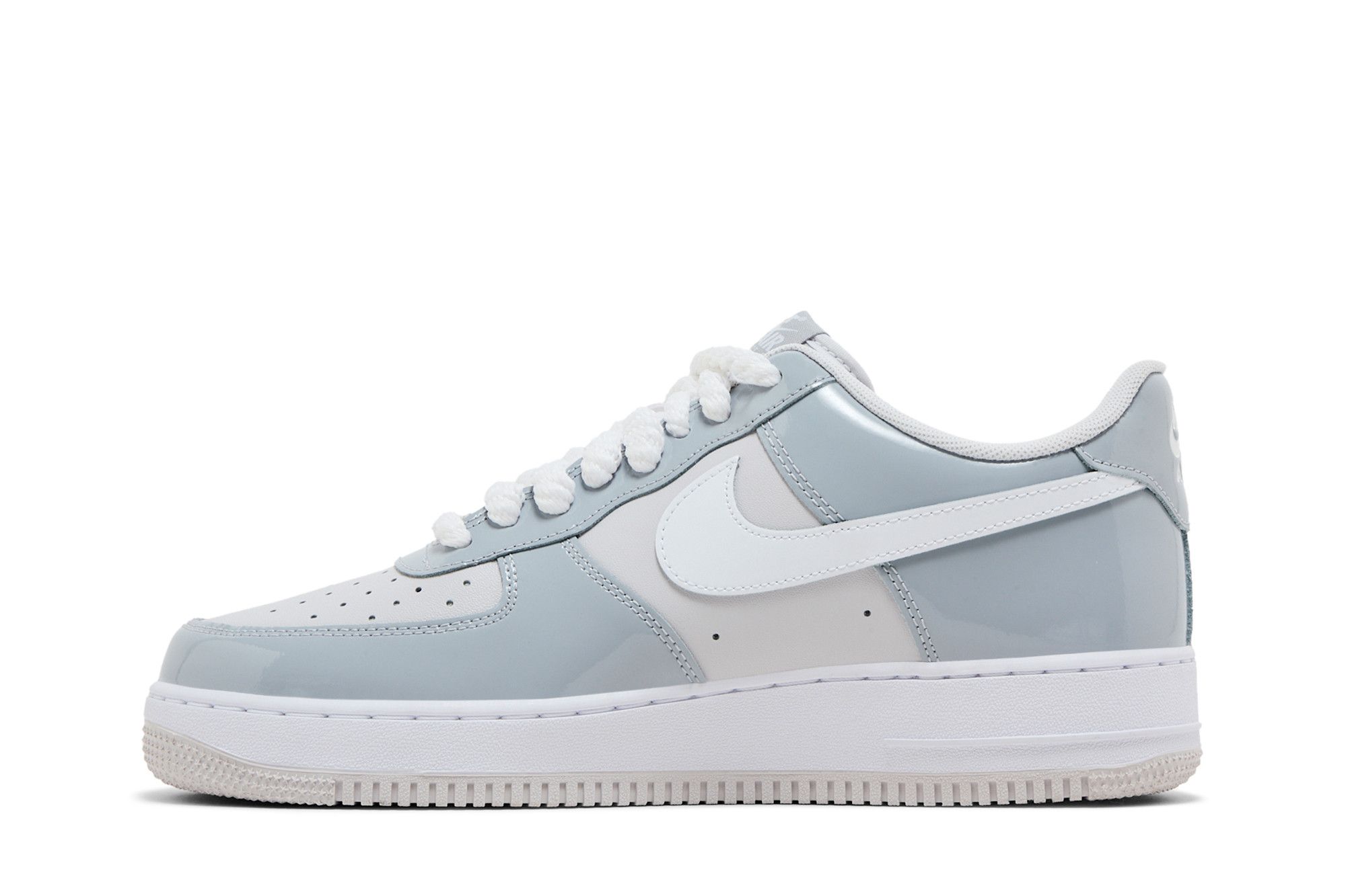 Shop Nike Air Force 1 ''07 LV8 ''Gris Loup Verni'' HV9405-001