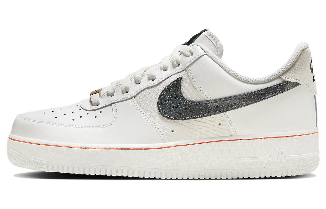 Nike Air Force 1 '07 LV8 'X's and O's' FN8892-191
