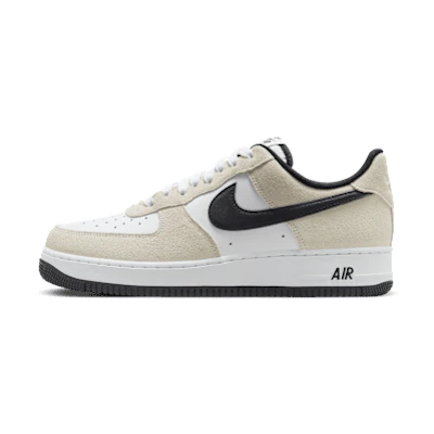 Nike Air Force 1 '07 LV8