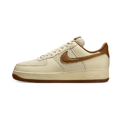 Nike Air Force 1 '07 LV8