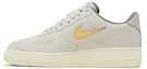 Lookbook Nike Air Force 1 '07 LX 'Light Bone' Hueso Claro DC8894-001