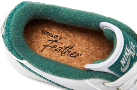 耐吉 Air Force 1 '07 Premium PE '俄勒岡大學' HF0012-100 3