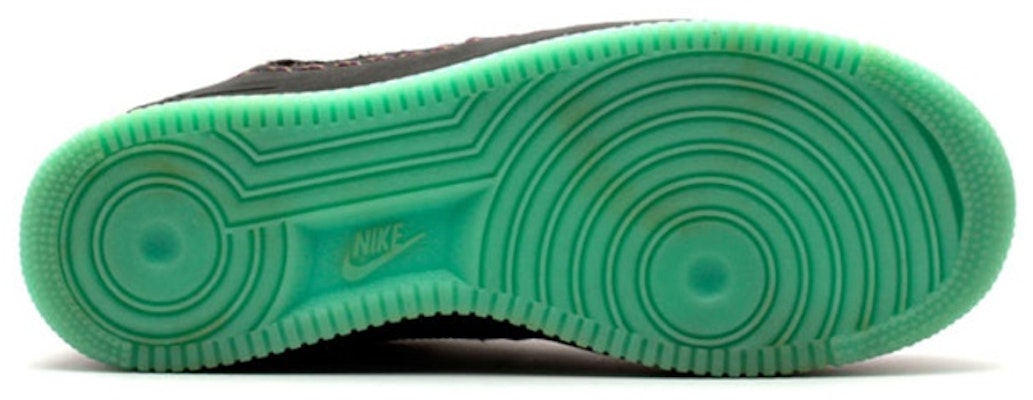 Nike 空军 1 舒适高端 QS '马年' 647592-001 Shop Nike 空军 1 舒适高端 QS '马年' 647592-001