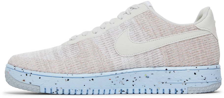 Nike Air Force 1 Crater Flyknit 'Putih Chambray Biru'. DC4831-101 Lookbook Nike Air Force 1 Crater Flyknit 'Putih Chambray Biru'. DC4831-101