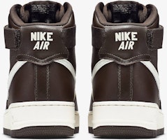 耐吉 Air Force 1 高筒舒适百搭防滑耐磨板鞋 男款 红棕色 Shop 耐吉 Air Force 1 高筒舒适百搭防滑耐磨板鞋 男款 红棕色