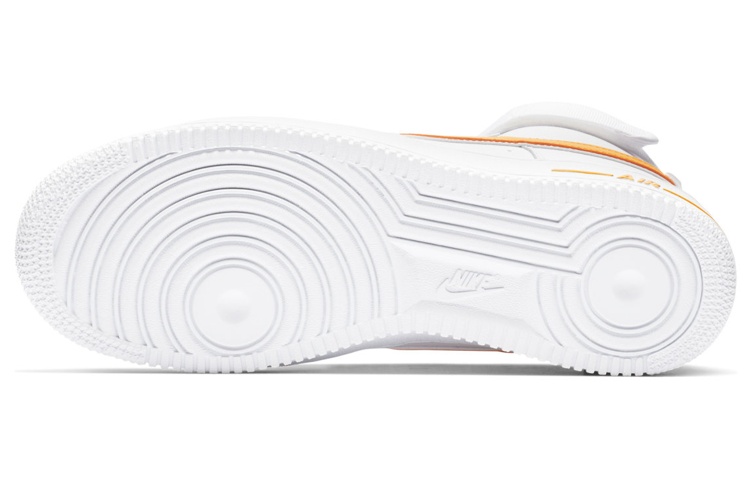 Shop 耐克空军1高帮'07'白色大学金' AT4141-101