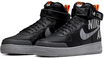 エアフォース1 ハイ '工事中 - 黒' (Ea Fōsu Wan Hai 'Kōji-chū - Kuro') CQ0449-001 Lookbook エアフォース1 ハイ '工事中 - 黒' (Ea Fōsu Wan Hai 'Kōji-chū - Kuro') CQ0449-001