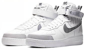 Nike Air Force 1 High 'Under Construction - Putih' CQ0449-100 Lookbook Nike Air Force 1 High 'Under Construction - Putih' CQ0449-100