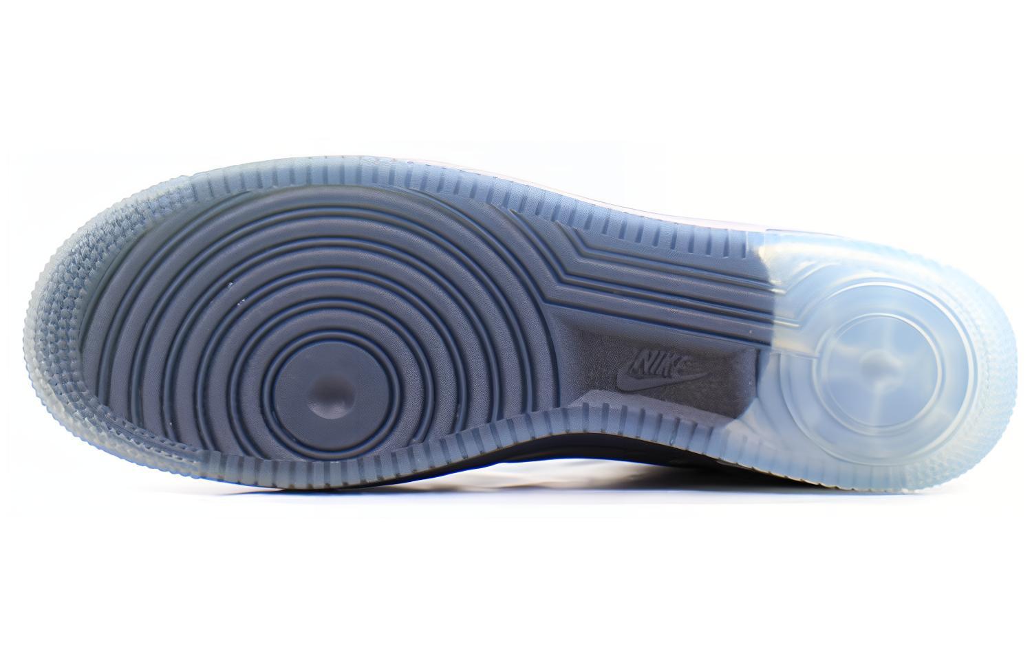 Shop Nike Air Force 1 High Foamposite Argent. 415419-002