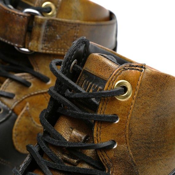 Details for ナイキ エアフォース1 ハイ ピガール 黒金 677129-090