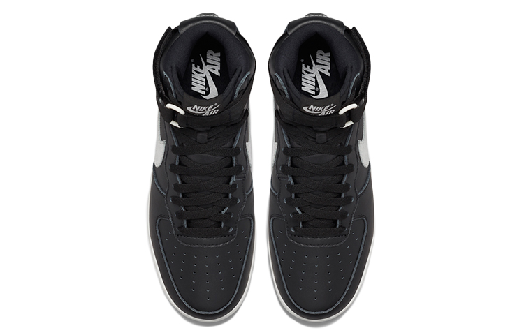 Shop Nike Air Force 1 高筒復刻版 QS '黑白' 743546-007