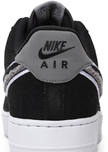 Nike Air Force 1 Low 3D Chenille Swoosh Hitam Kelabu 823511-014 Sizing Nike Air Force 1 Low 3D Chenille Swoosh Hitam Kelabu 823511-014